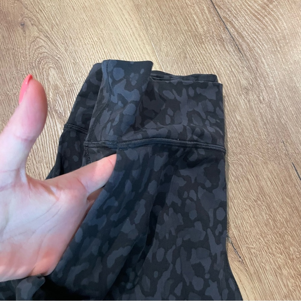lululemon athletica Black Patterned Joggers - Picture 6 of 7